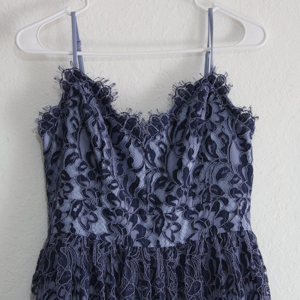 Eliza J gathered lace midi dress size 4 - Picture 3 of 11